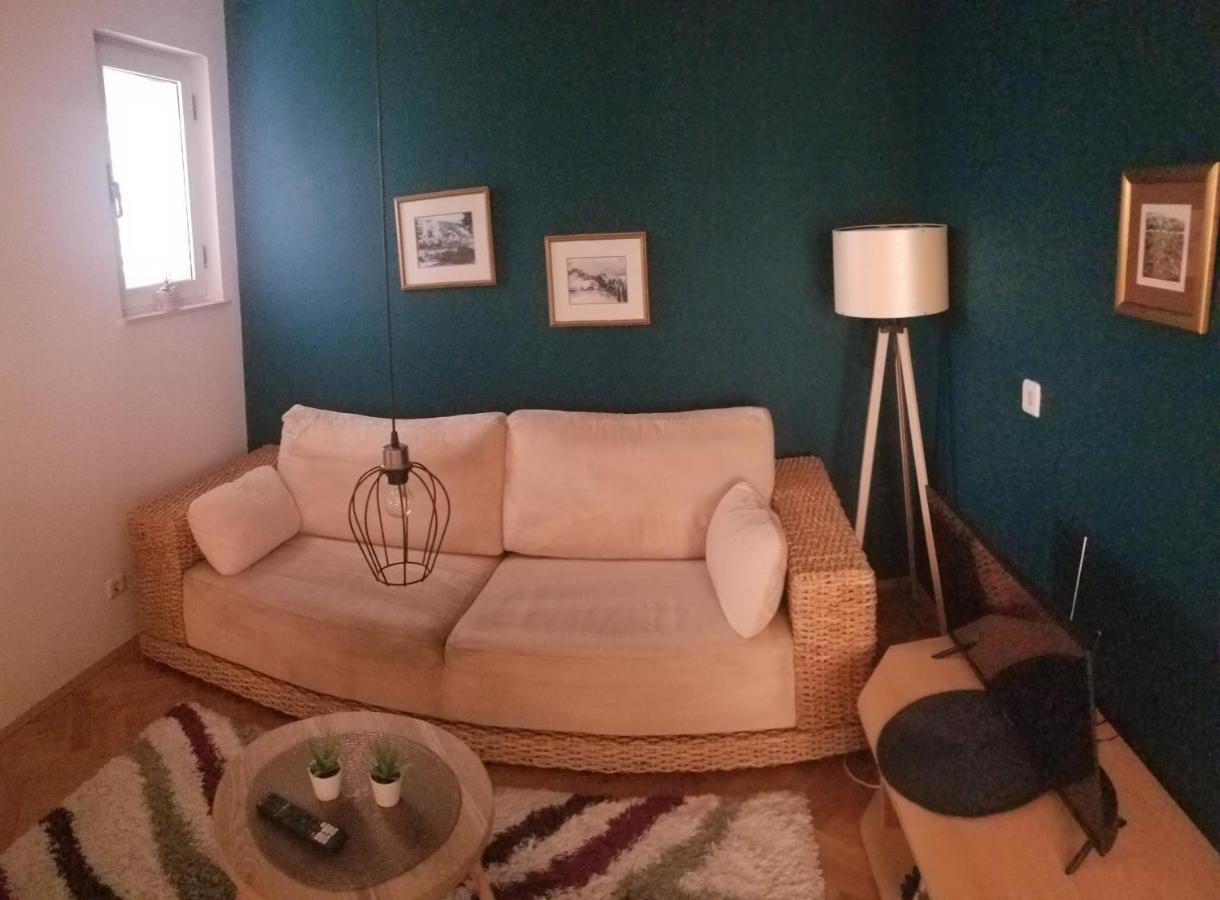 Apartma Kalu